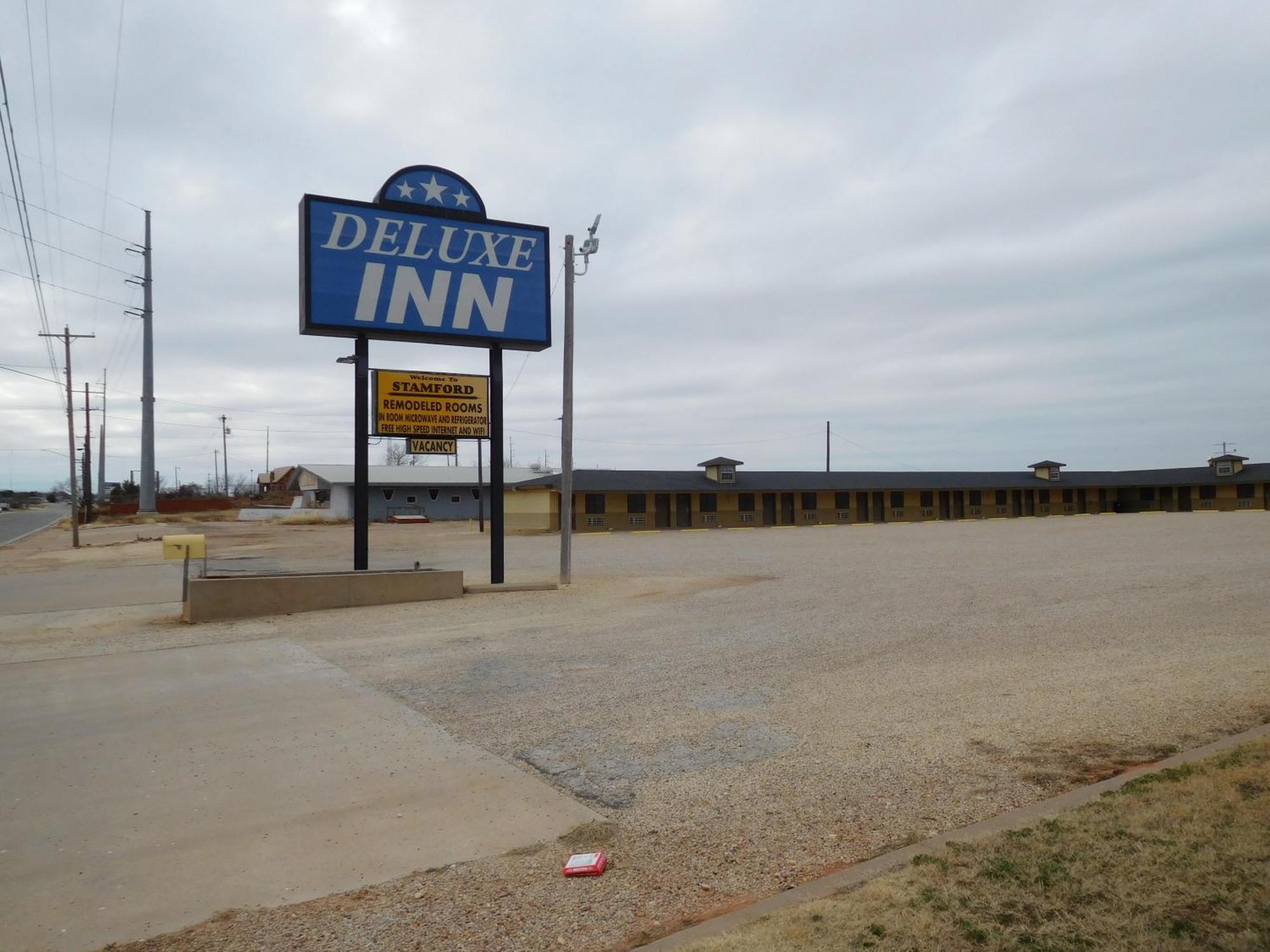 Deluxe Inn Stamford 외부 사진